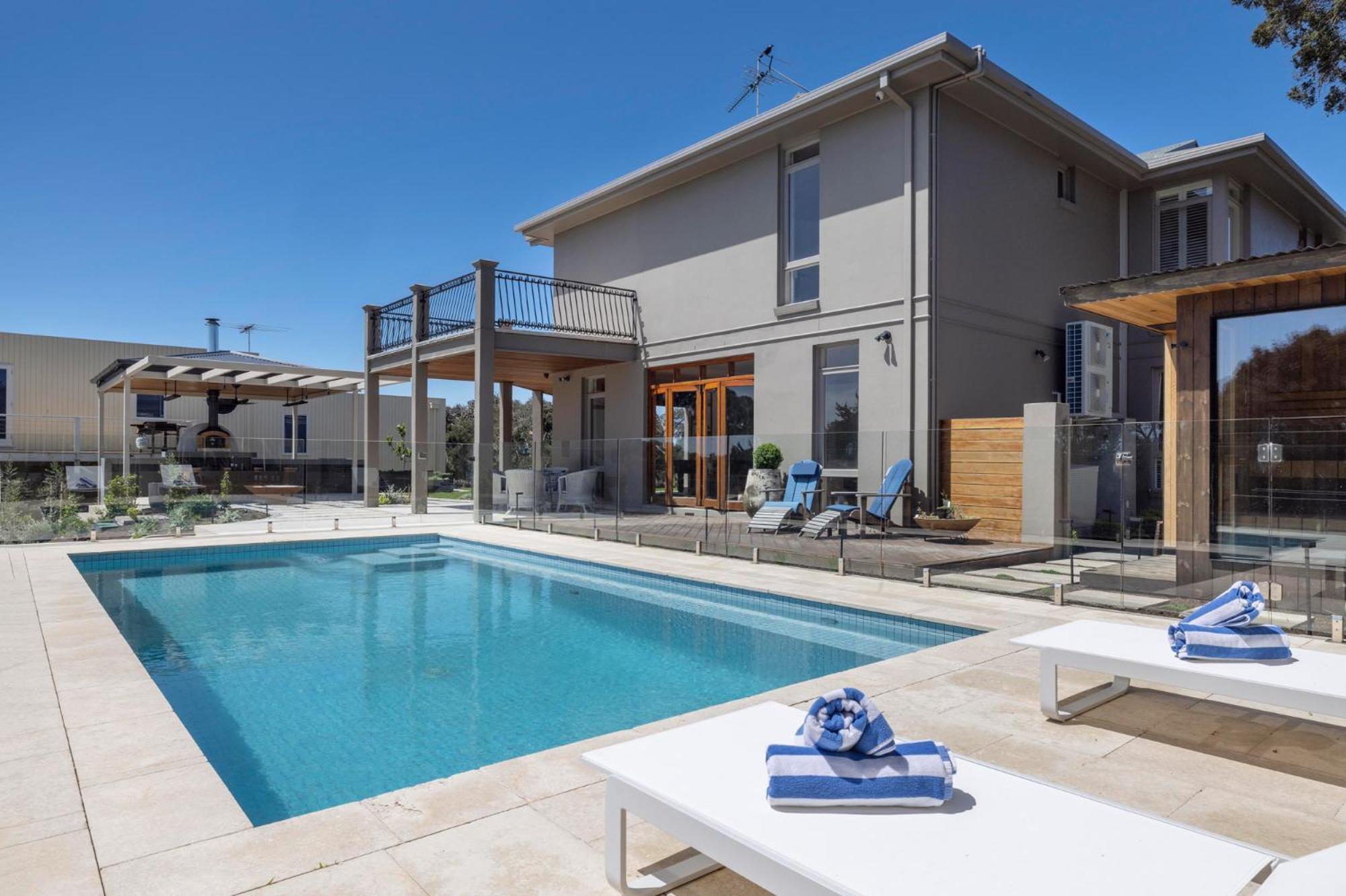 Serendib Luxury Sorrento Resort Living Exterior foto